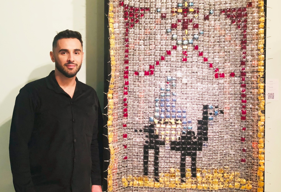 La alfombra de vidrio "Dervish", creada por un profesor de la Universidad de Karabaj, se exhibirá en Sofía