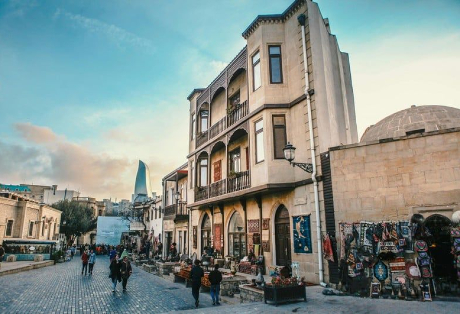 نسبة السياح المغاربة بأذربيجان في تزايد مستمر
