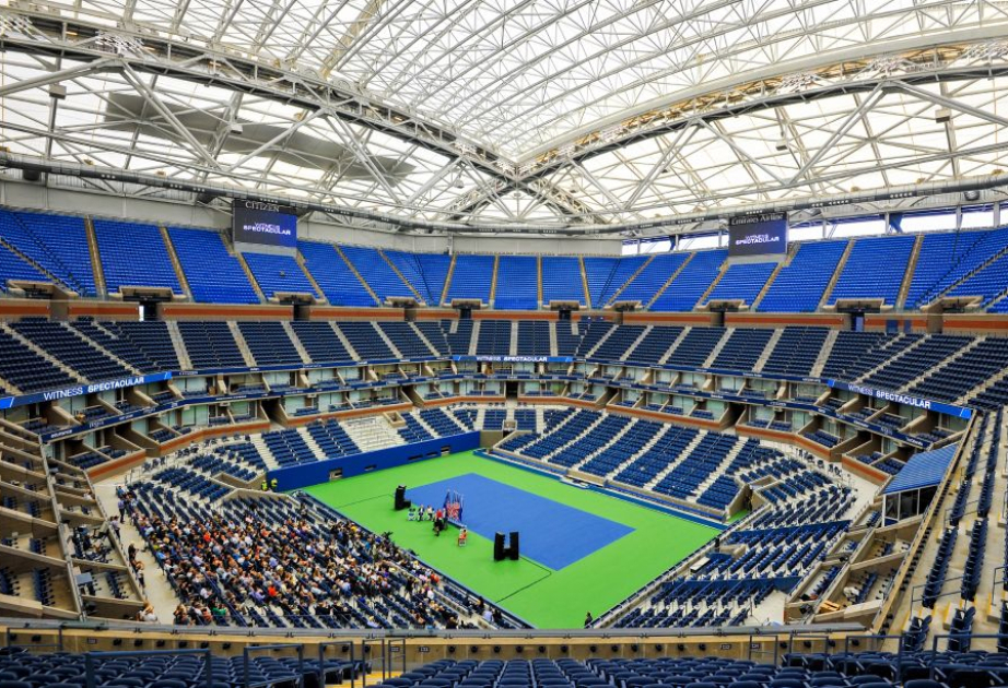 US Open проходит на крупнейшем стадионе мира