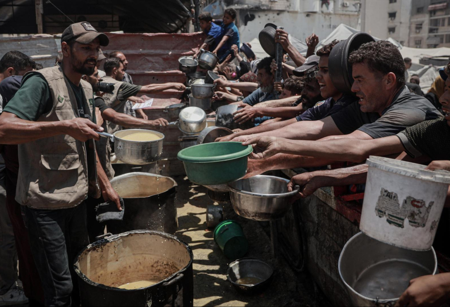 2024 wurden mehr als 380 humanitäre Helfer getötet