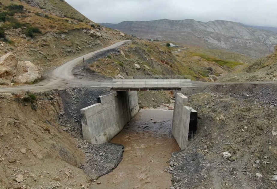 Quba-Xınalıq yolunda yeni körpü tikilir
