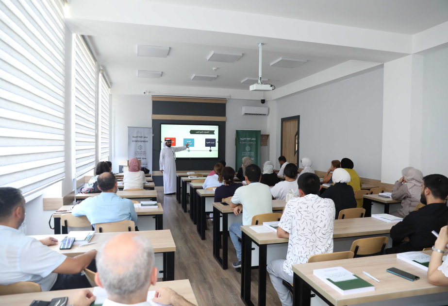 تنظيم دورات تدريبية خاصة لأساتذة وطلاب ضمن "شهر اللغة العربية" في أذربيجان