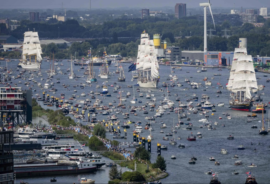 Amsterdamda “Sail 2025” beynəlxalq yelkənli gəmilər festivalı başlayıb