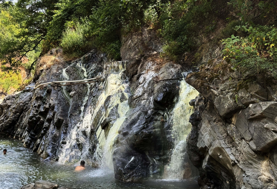 Healing from the rock: Masalli's famous spring water Istisu VIDEO