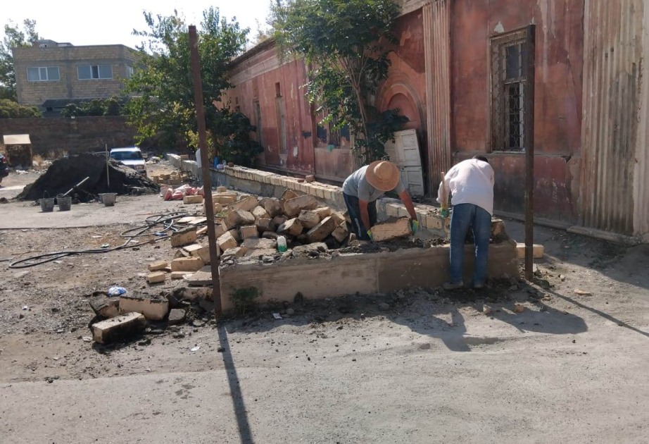 Gəncə Dövlət Filarmoniyasının Kamera zalının ərazisində qanunsuz tikintilərin qarşısı alınıb