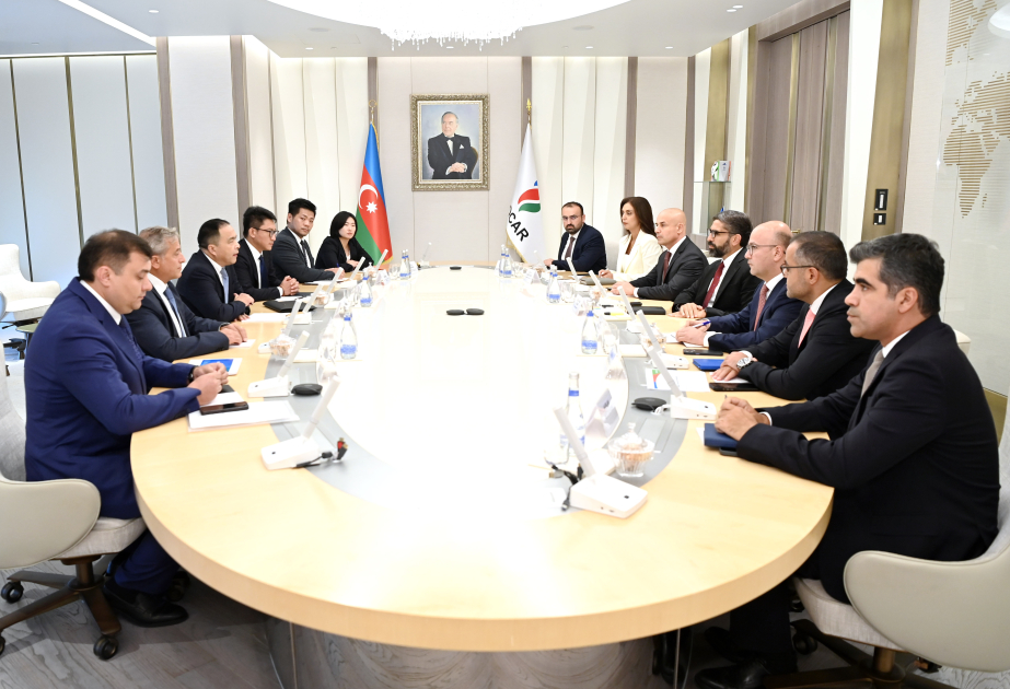 SOCAR-ın prezidenti CC7 nümayəndə heyəti ilə əməkdaşlıq imkanlarını müzakirə edib