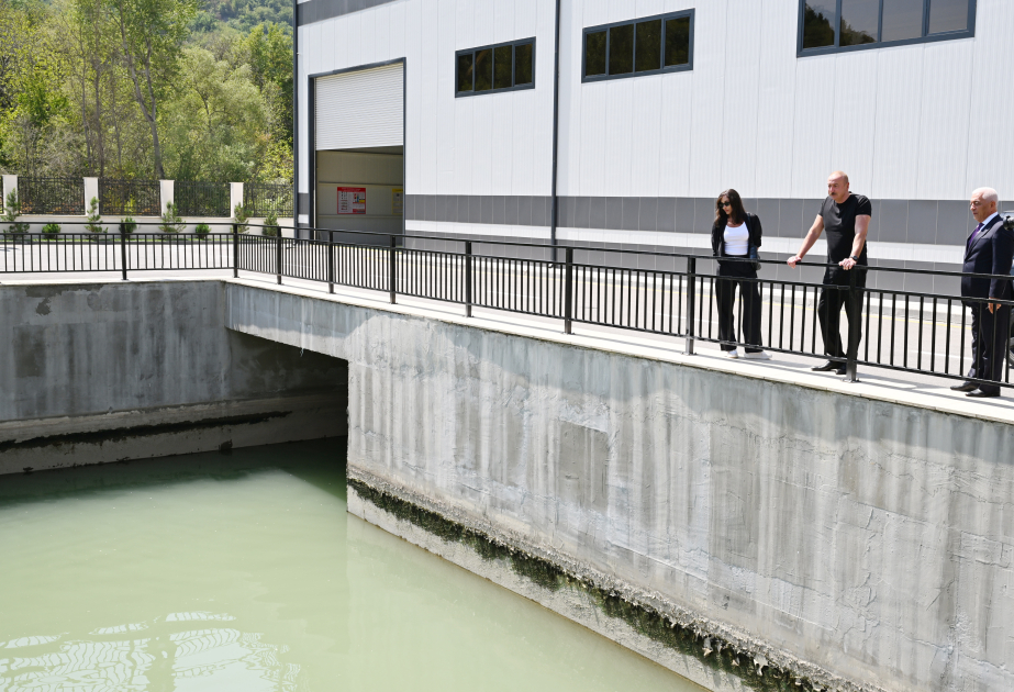 Inauguration des centrales hydroélectriques dans le village de Veng de la région de Kelbédjer MIS A JOUR VIDEO