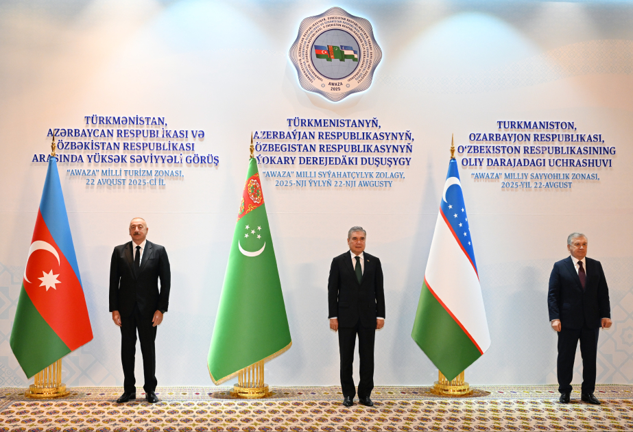 High-level meeting between Turkmenistan, Azerbaijan, and Uzbekistan held in Turkmenbashi VIDEO