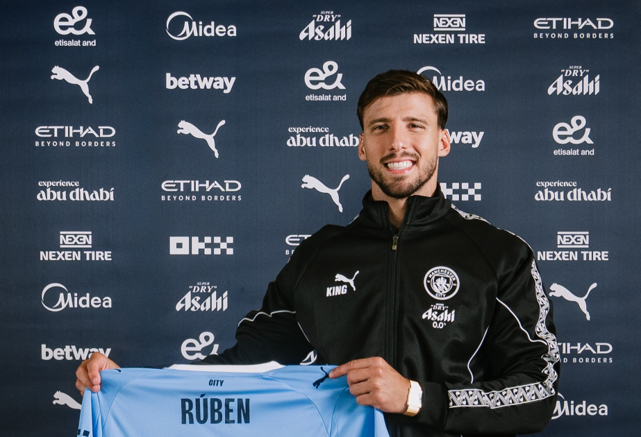 Man City defender Dias signs deal to 2029