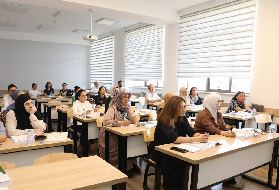 Bakı Dövlət Universitetində “Ərəb dili ayı” çərçivəsində təlimlər uğurla başa çatıb