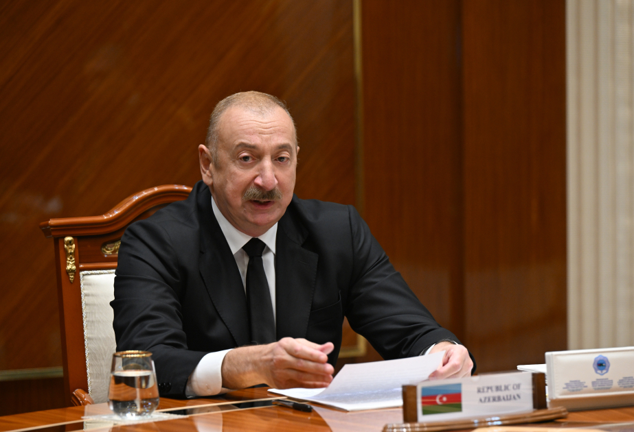Präsident Ilham Aliyev: Aserbaidschan, Turkmenistan und Usbekistan nehmen zentrale geostrategische Schlüsselposition zwischen Ost und West sowie Nord und Süd ein