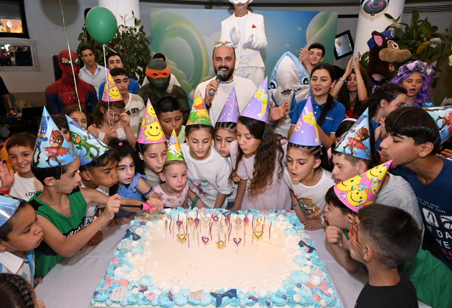 La Fundación Heydar Aliyev organiza eventos de entretenimiento para niños