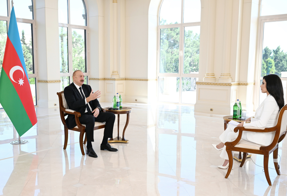 El Presidente de Azerbaiyán concedió una entrevista al canal de televisión Al-Arabiya