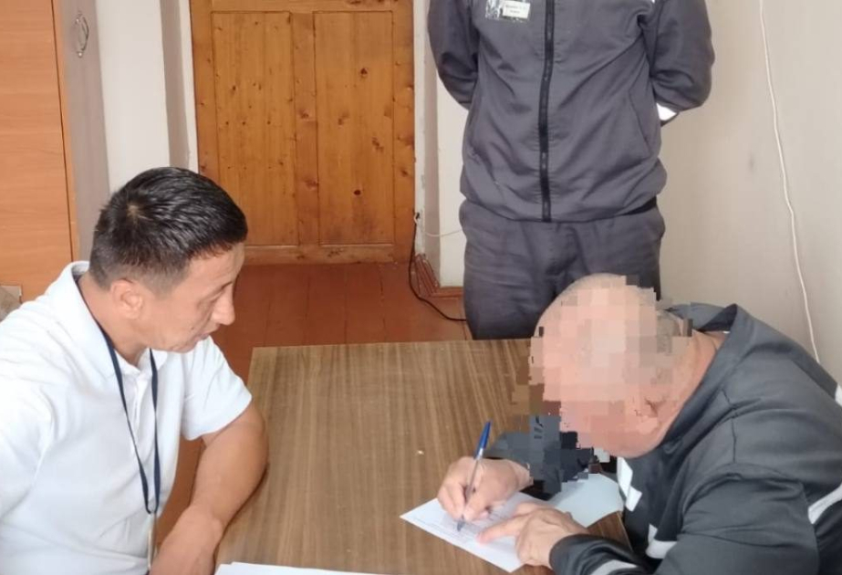 Qazaxıstanda 53 yaşlı məhkum ilk dəfə məktəbə gedəcək