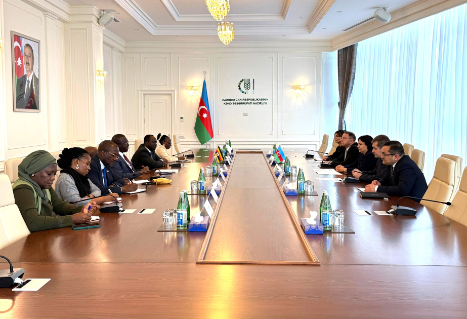 Aserbaidschan und Uganda erörtern Kooperationsmöglichkeiten im Agrarsektor