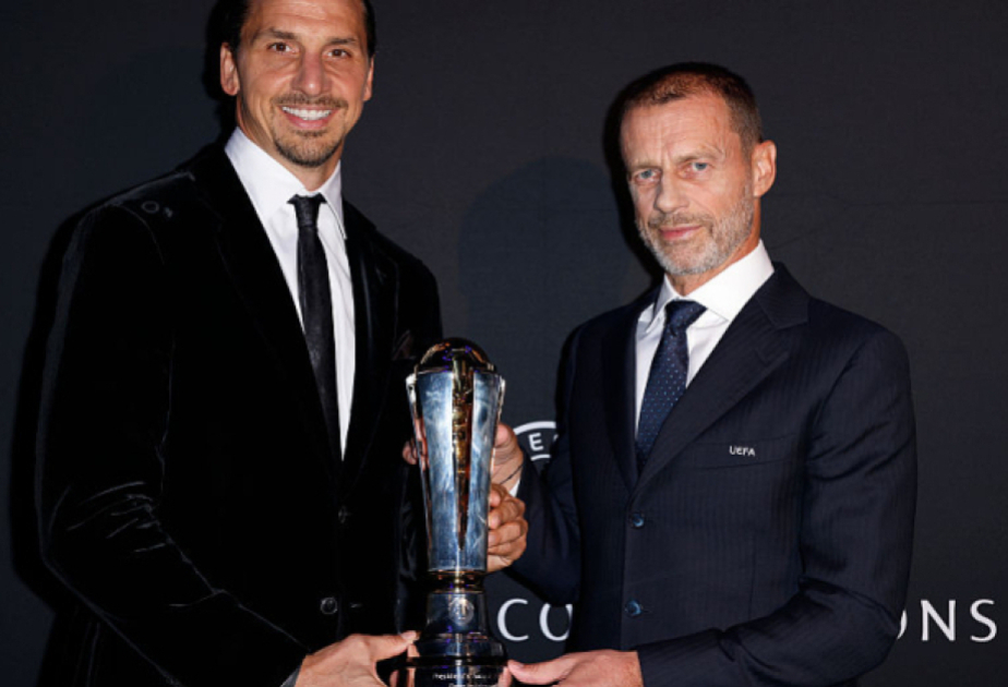 Auszeichnung des UEFA-Präsidenten für Zlatan Ibrahimović
