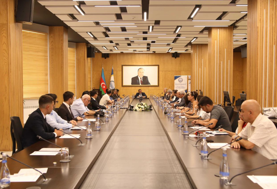 BDU-da “Qarabağ və Dilbaz at cinslərinin genetik xəritəsinin hazırlanması” layihəsinə dair müzakirələr keçirilib