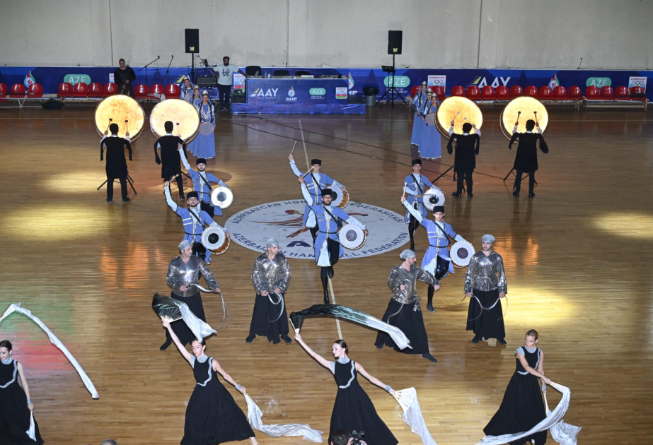 纪念盖达尔·阿利耶夫国际手球赛开幕式在巴库举行