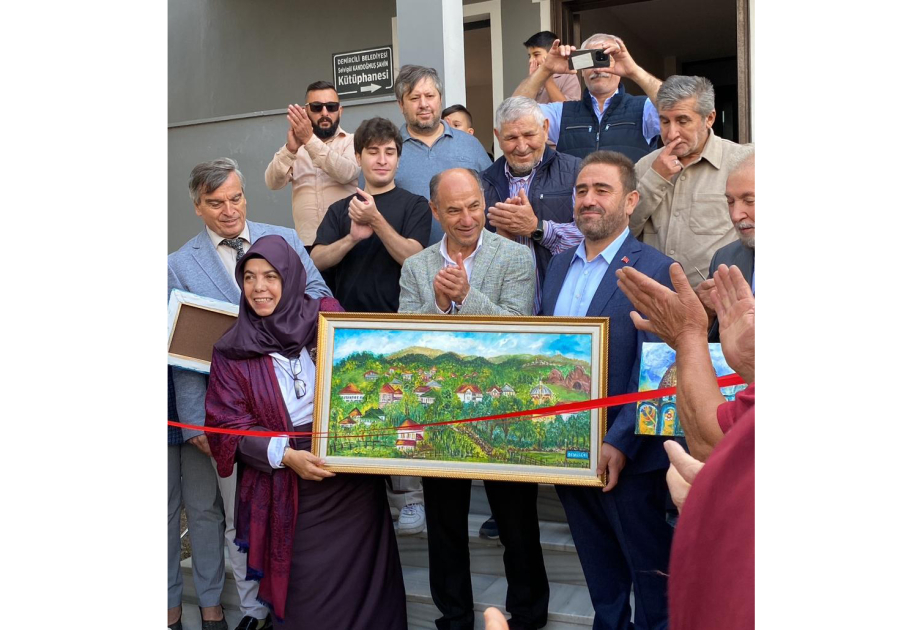 Türkiyənin ən ucqar kəndlərindən birinə Azərbaycandan 600 kitab hədiyyə edilib