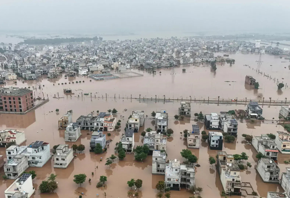 2 million people displaced; over 2,300 villages inundated by floods in Pakistan
