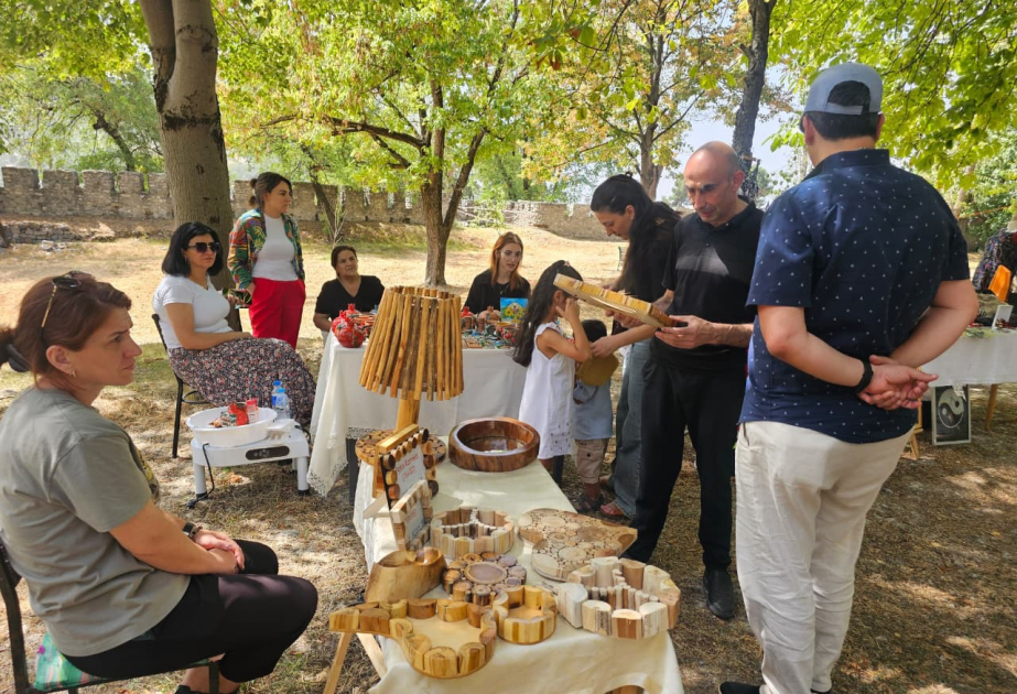 Şəkidə “Əllərin sehri” adlı ustad dərsləri keçirilib, sərgi açılıb