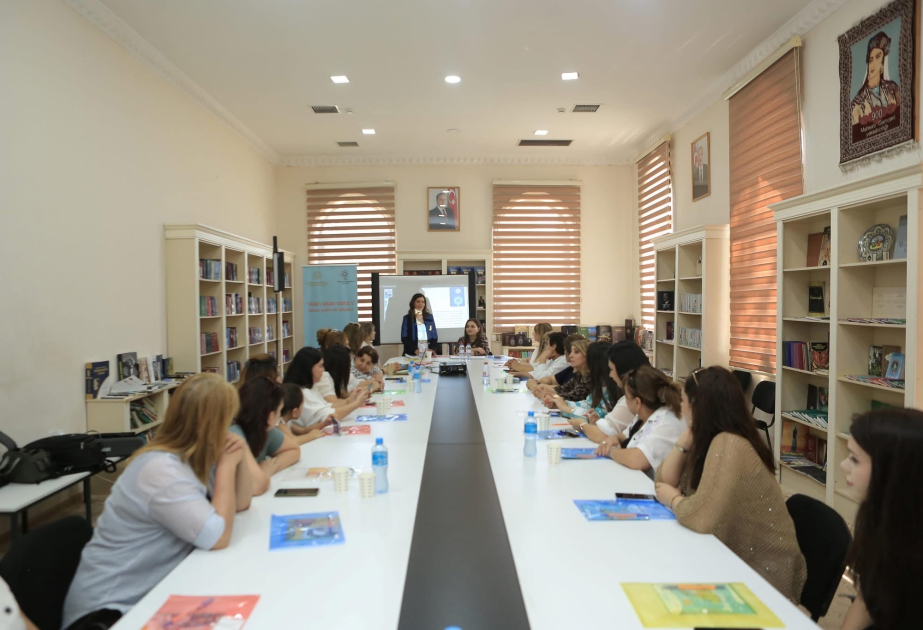 Gəncədə sahibkar qadınlar üçün təlim keçirilib