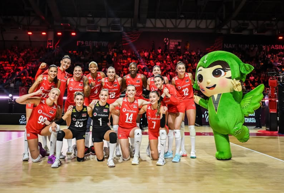 Türkiye complete quarterfinal matchups with a sweep of Slovenia