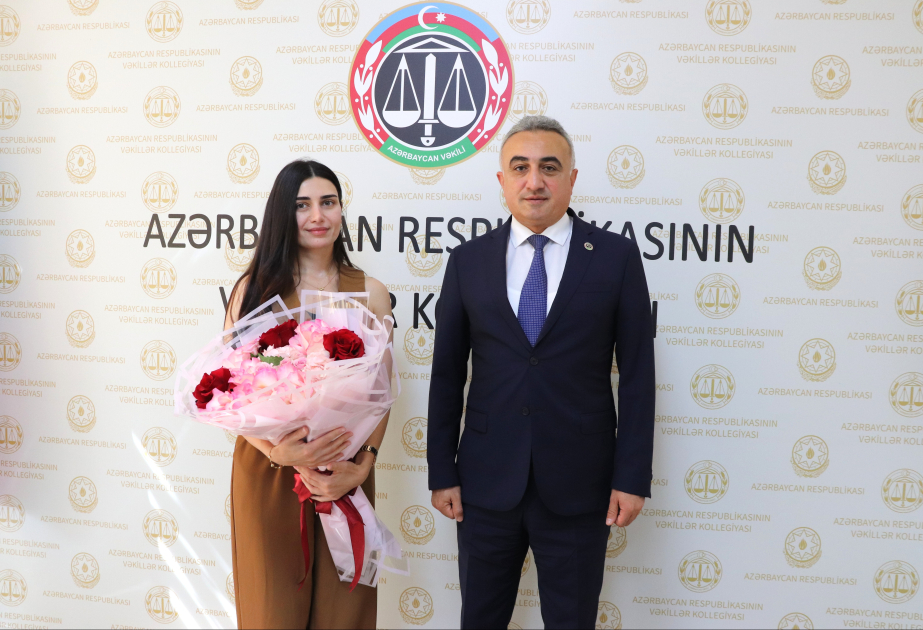 Vəkillər Kollegiyasının sədri Kembric Universitetinə qəbul olunan vəkillə görüşüb
