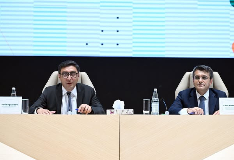 Beynəlxalq yarışlarda uğur qazanmış idmançılar və onların məşqçiləri ilə görüş keçirilib