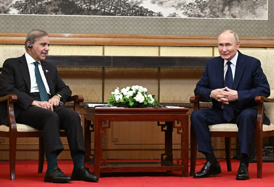 Путин пригласил Шарифа в Москву на заседание ШОС
