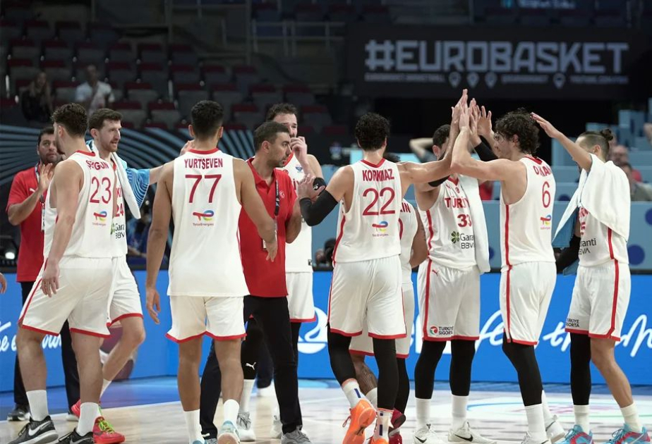 Türkiye sweeps Group A at EuroBasket 2025