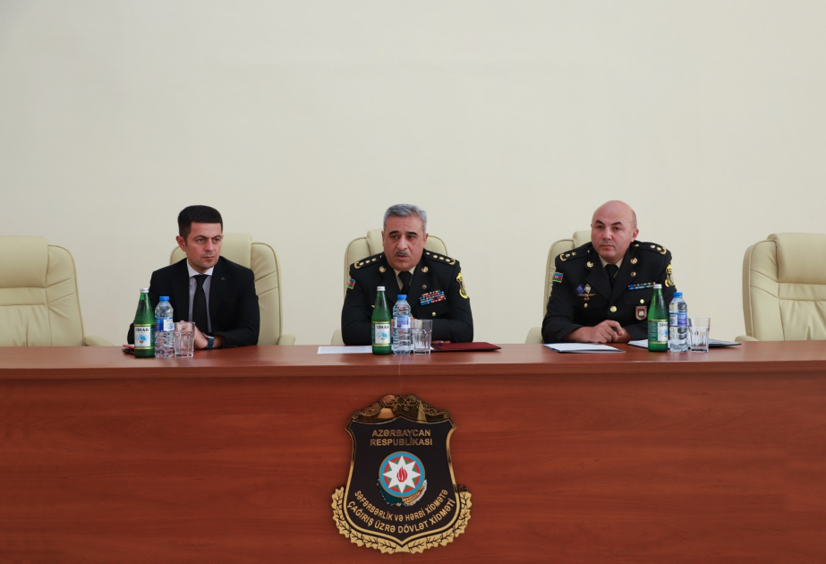 Dövlət Xidmətinin nümayəndələri müəllimlərlə görüşüblər