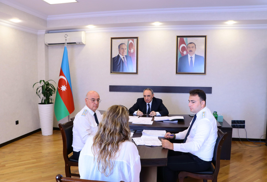 Baş prokuror paytaxtın Yasamal rayonunda vətəndaşların müraciətlərini dinləyib