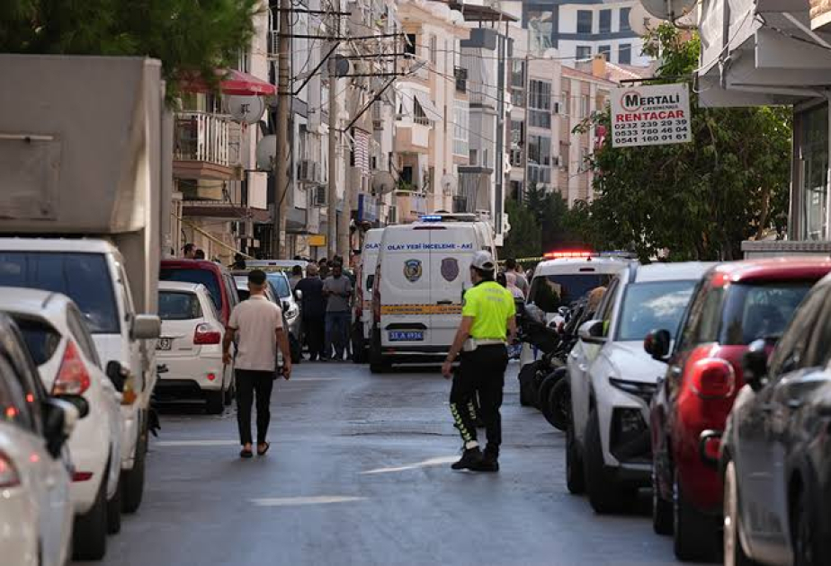 Türkiyədə polis şöbəsinə edilən silahlı hücum zamanı 2 nəfər ölüb, 1-i yaralanıb