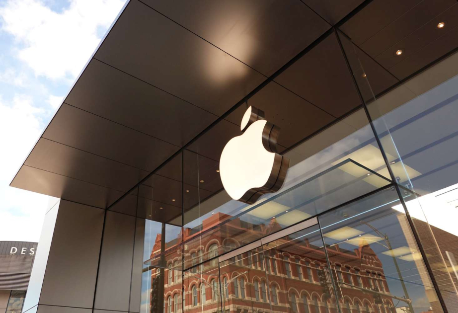 Apple обвиняют в незаконном обучении моделей ИИ на пиратских книгах