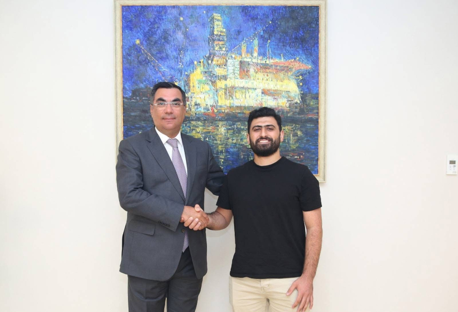 BANM məzunu Edinburq Universitetində təlimçi oldu