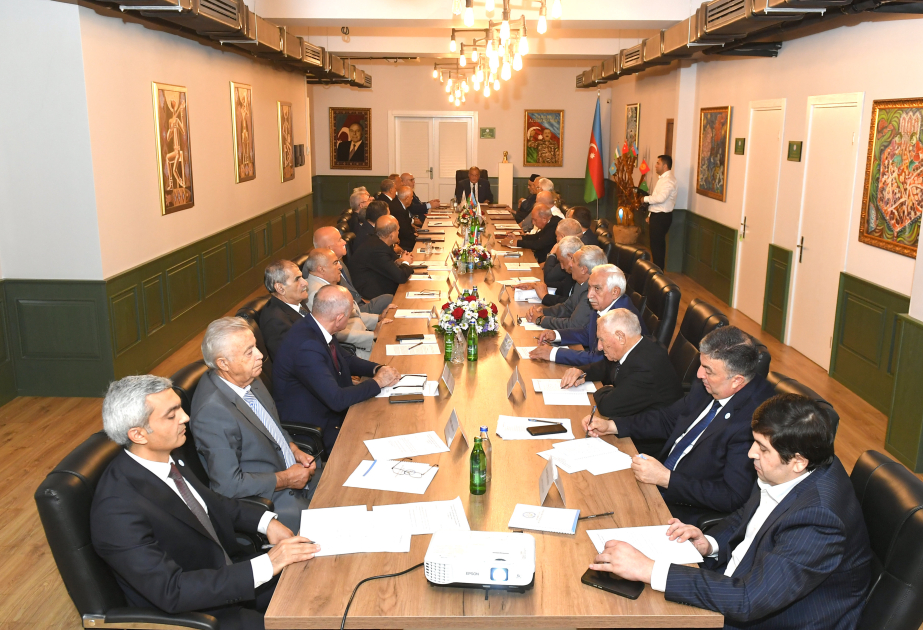 Azərbaycan Ağsaqqallar Şurasının “Qalib Liderimizin diplomatik zəfəri regionda sülhün, sabitliyin zəmanətidir” mövzusunda iclası keçirilib