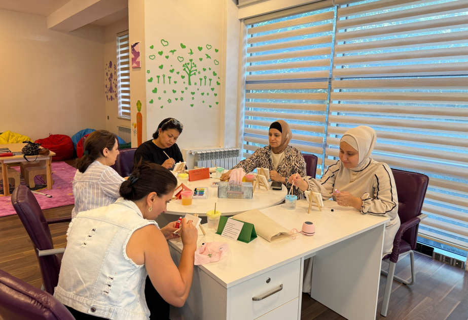 “Ümidli valideyn” adlı növbəti qrup terapiyası keçirilib