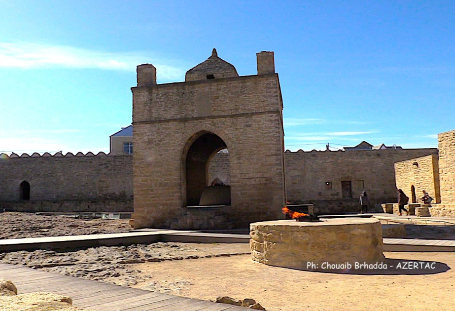 Le temple d'Atechgah : Une vieille histoire racontée par le feu PHOTOS VIDEO