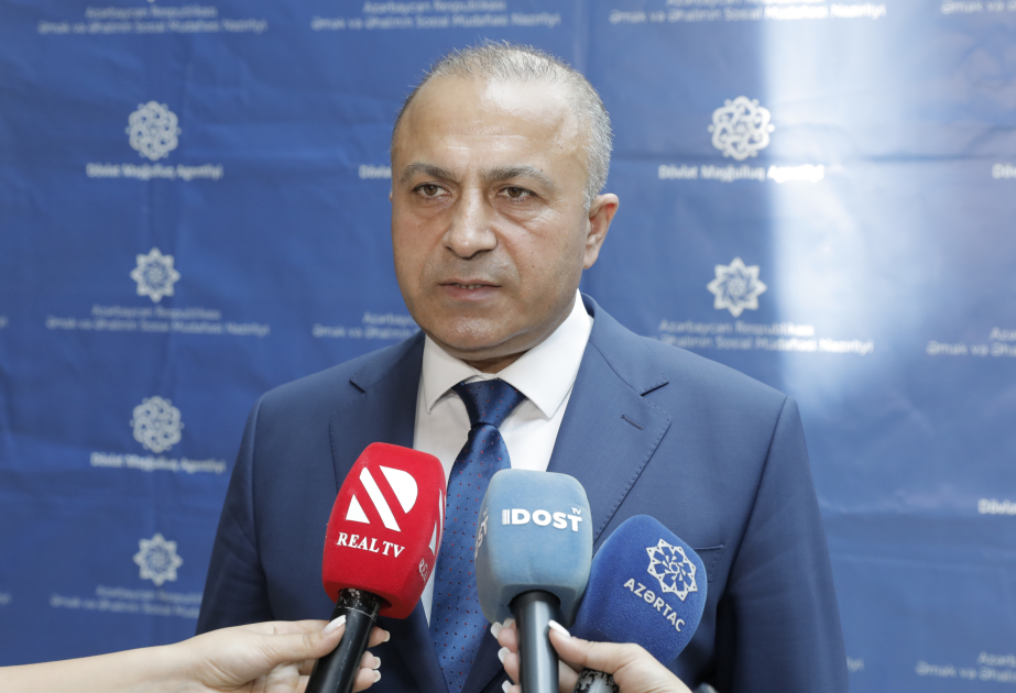 Habil Alıyev: Əmək yarmarkasında 60-dan çox müəssisə 600-ə yaxın vakansiya təqdim edib