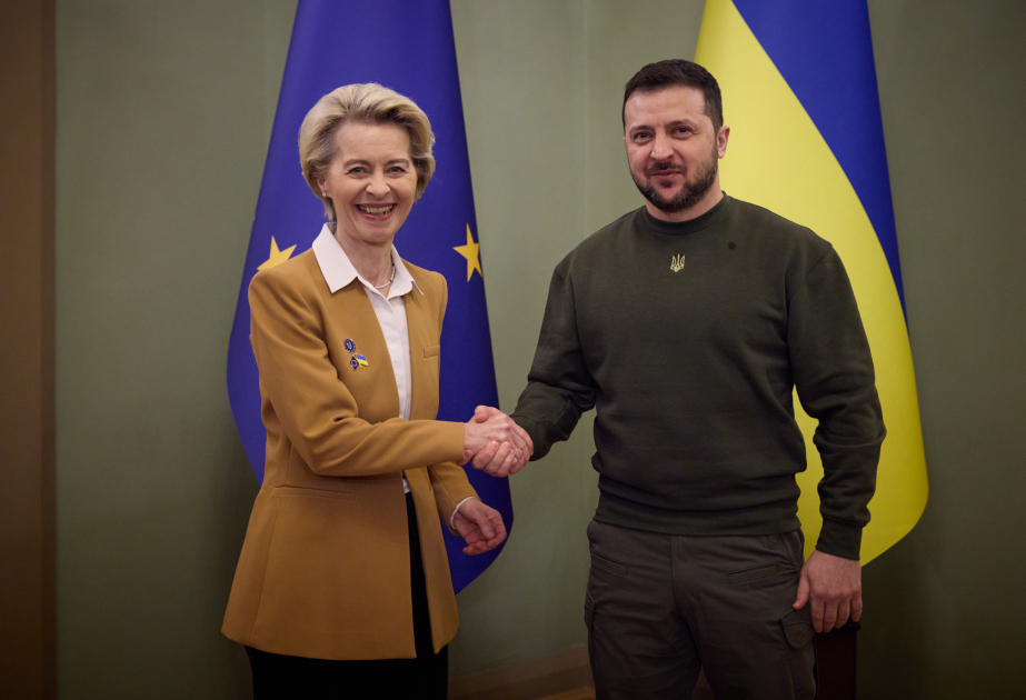 ЕС обещает Украине военный кредит на 6 млрд евро