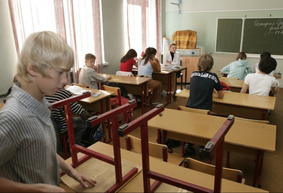Только 12,6% детей мигрантов прошли тестирование для зачисления в школы в России