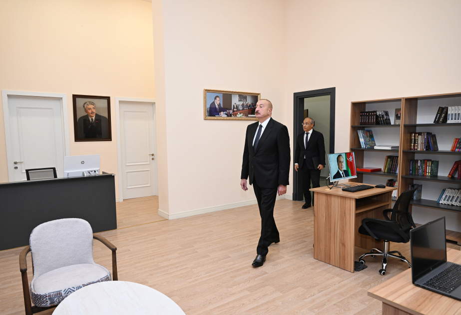Präsident Ilham Aliyev weiht Samad-Vurgun-Kreativhaus des Schriftstellerverbands ein VIDEO