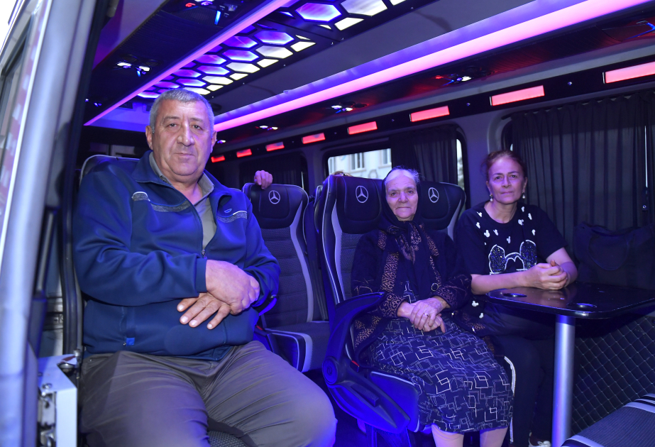 Aserbaidschan siedelt erste Gruppe von Bewohnern im Dorf Schuschakend im Bezirk Chodschali und im Dorf Girmizi Bazar im Rayon Chodschawänd an VIDEO