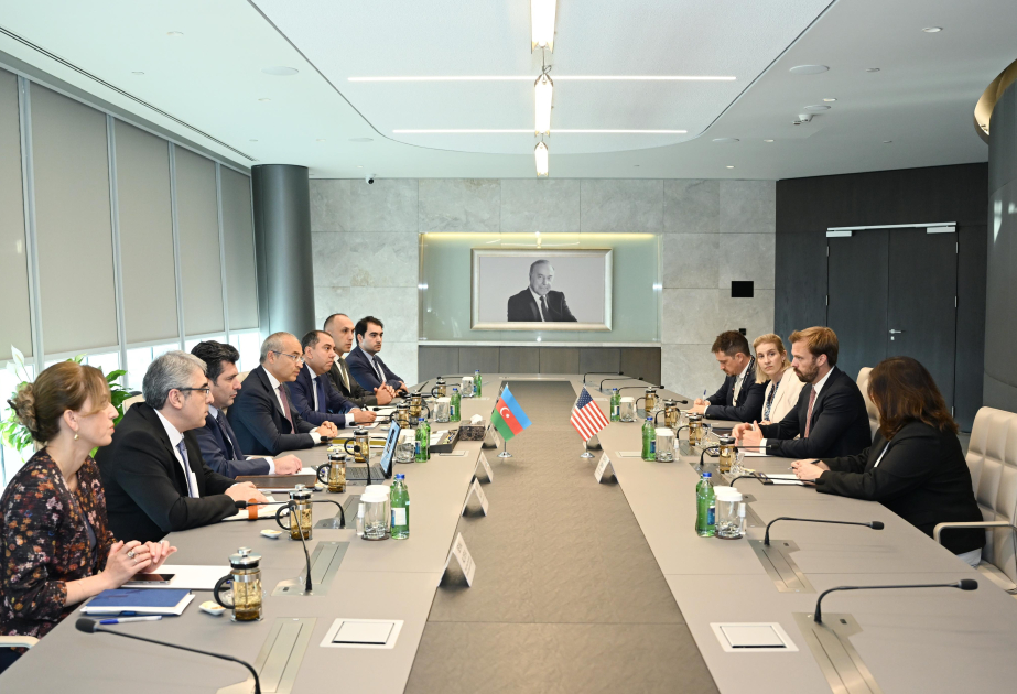 Azerbaiyán y EE. UU. examinan nuevas iniciativas de cooperación e inversión