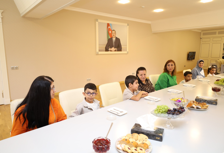 Gəncədə şəhid övladlarına məktəb ləvazimatları təqdim olunub