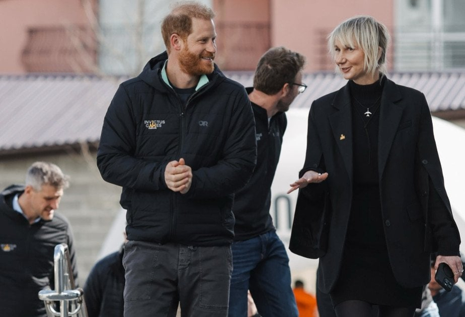 Le prince Harry arrive à Kiev pour une visite