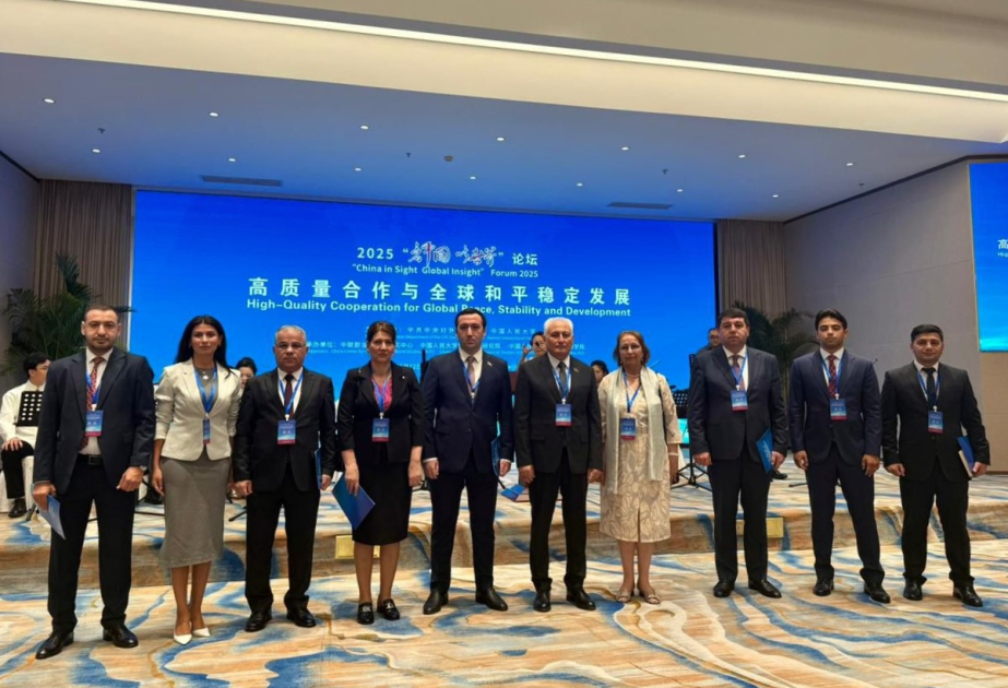 Delegation der Partei Neues Aserbaidschan setzt Besuch in China fort