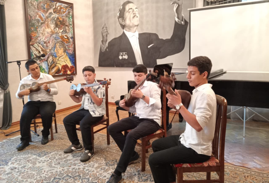 Niyazinin mənzil-muzeyində “Musiqidə yaşayan Üzeyir ömrü” adlı tədbir keçirilib
