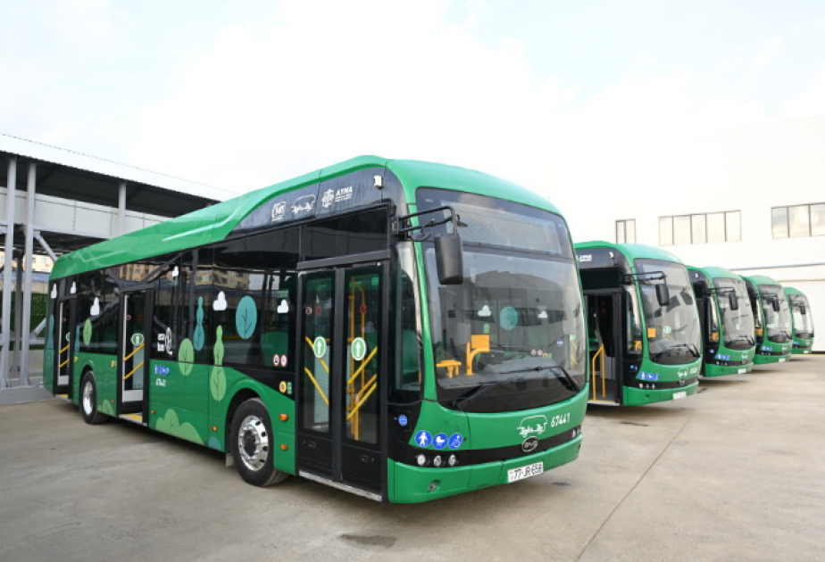 配合开学季，首都各线路将投入 100 多辆公交车